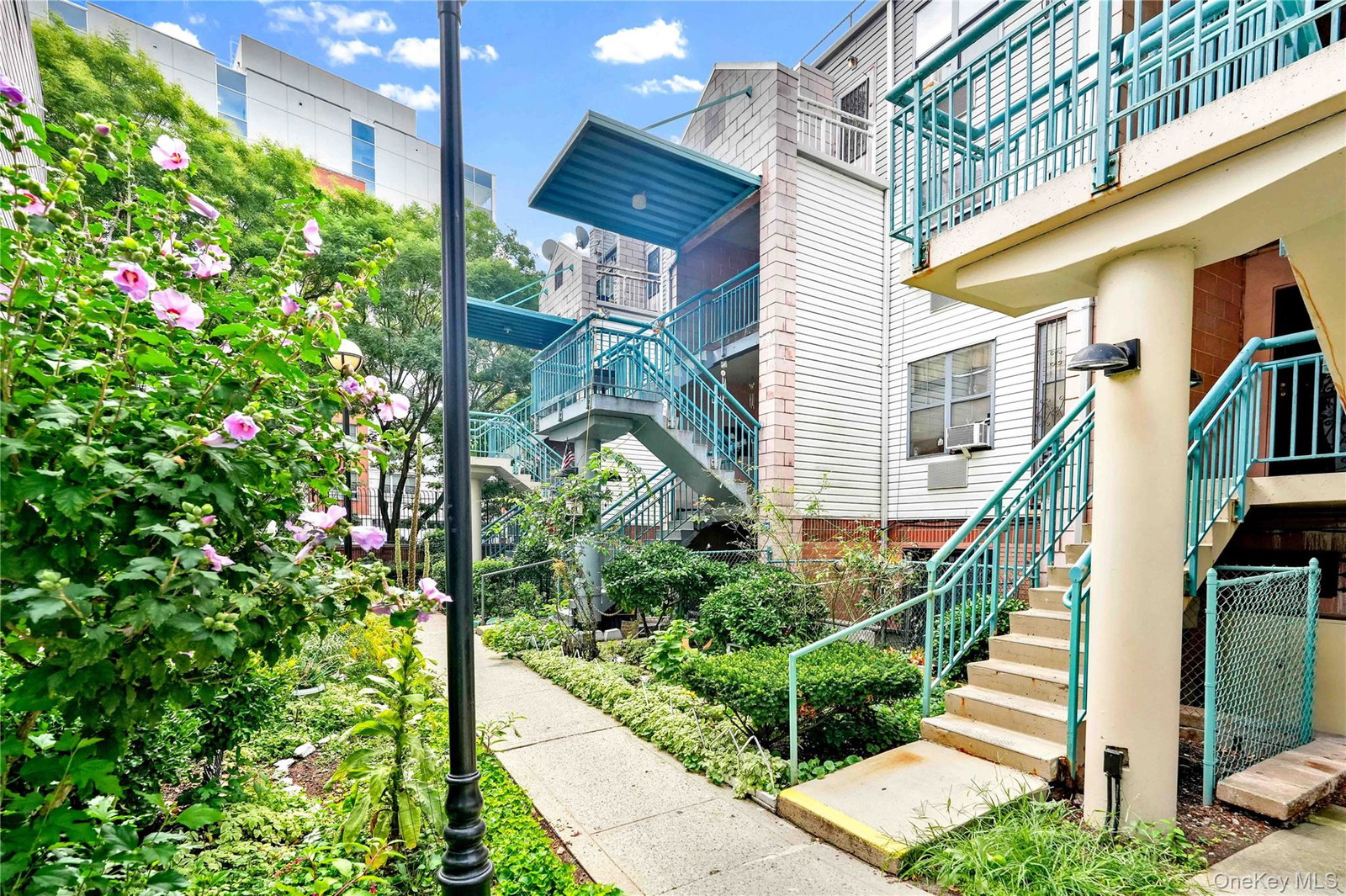 529 E 156th St Unit 68D