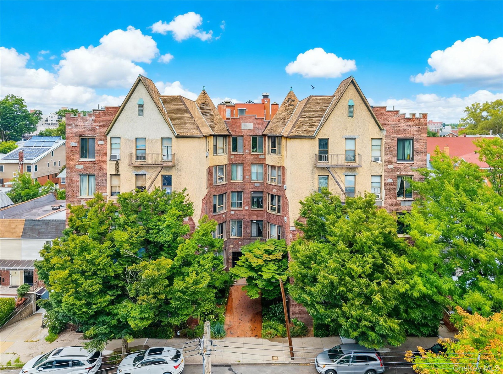 14737 Beech Ave Unit 3F