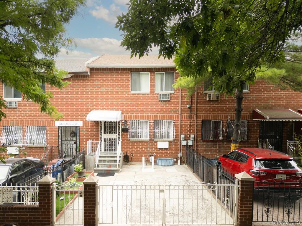 2175 Hughes Ave