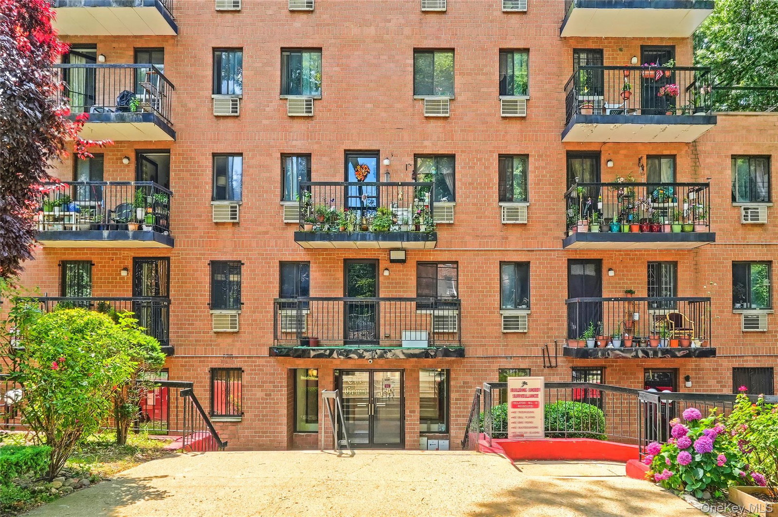180-16 Wexford Terrace Unit 1C
