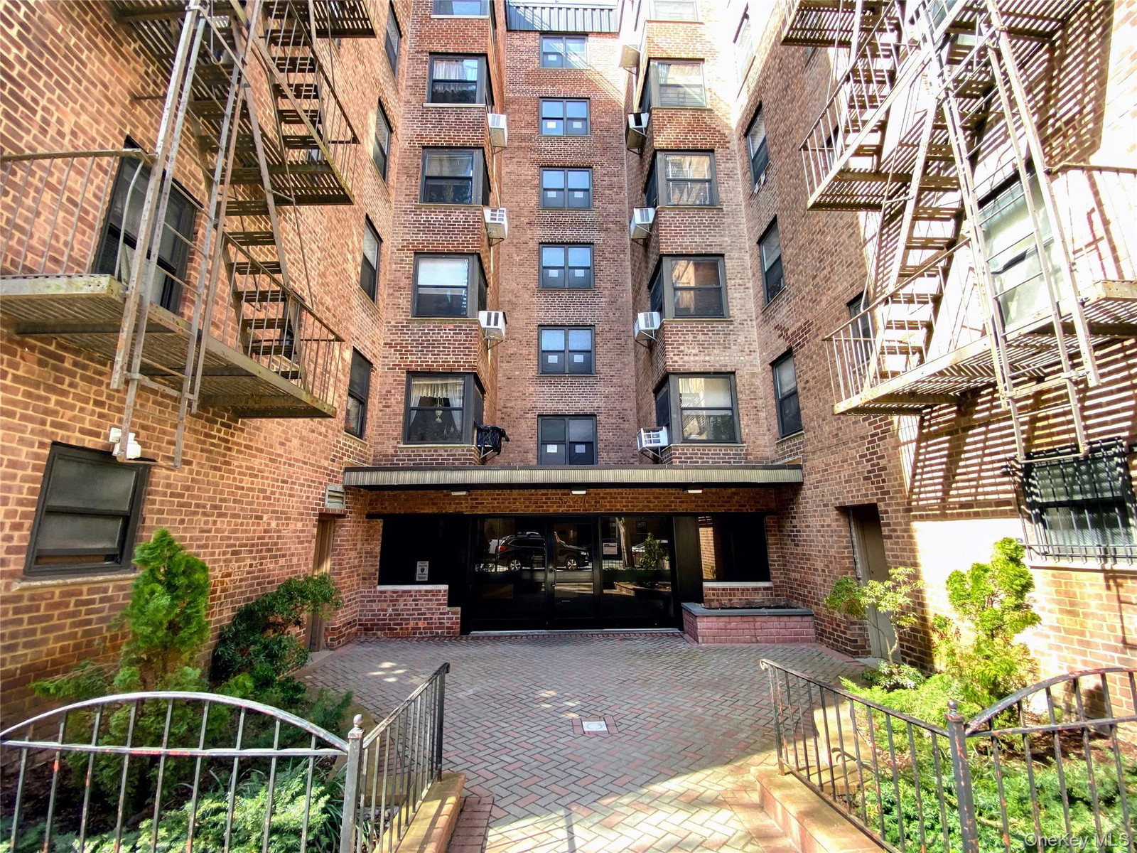 9010 32nd Ave Unit 305