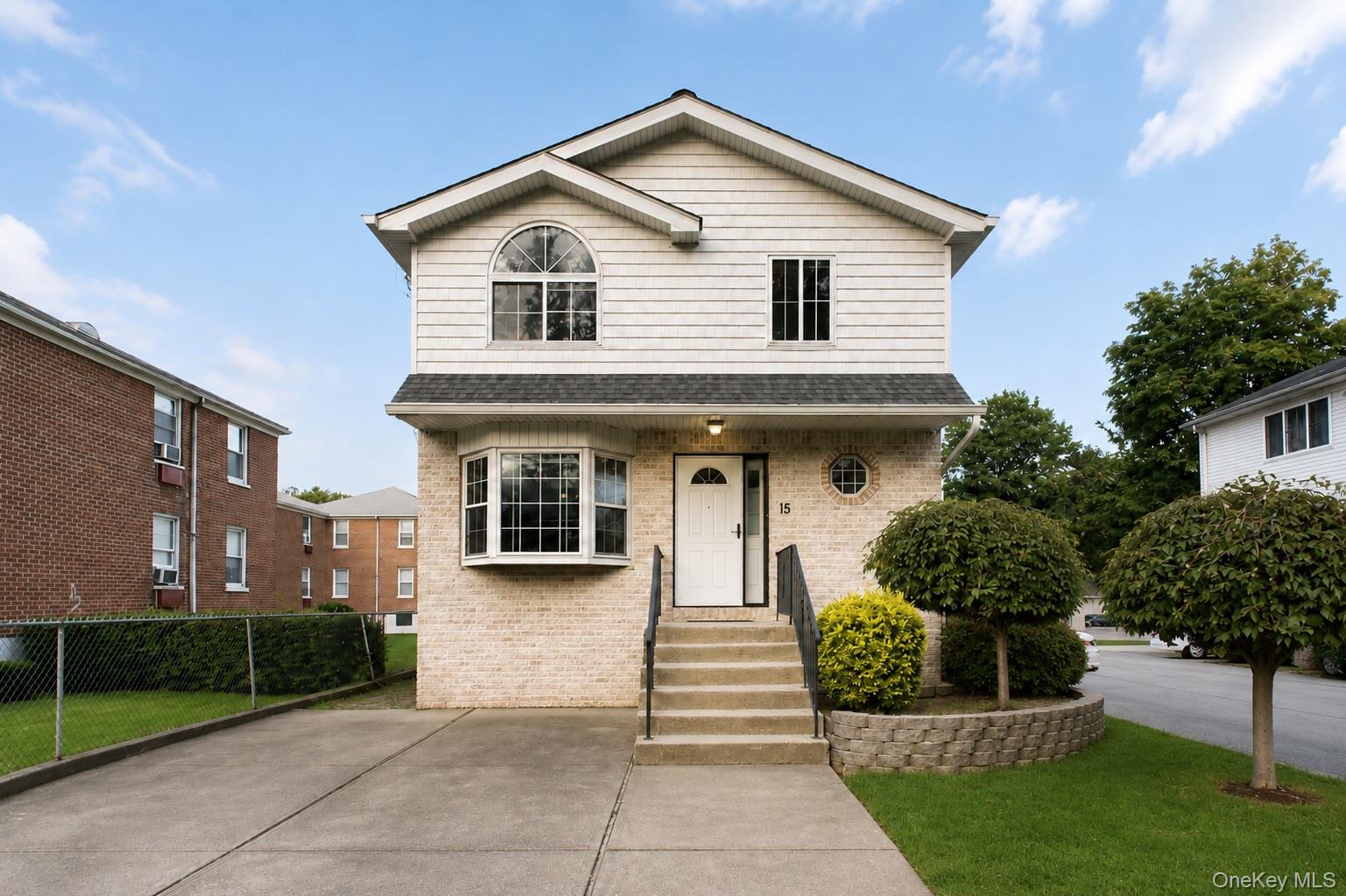 15 Rachel Ct