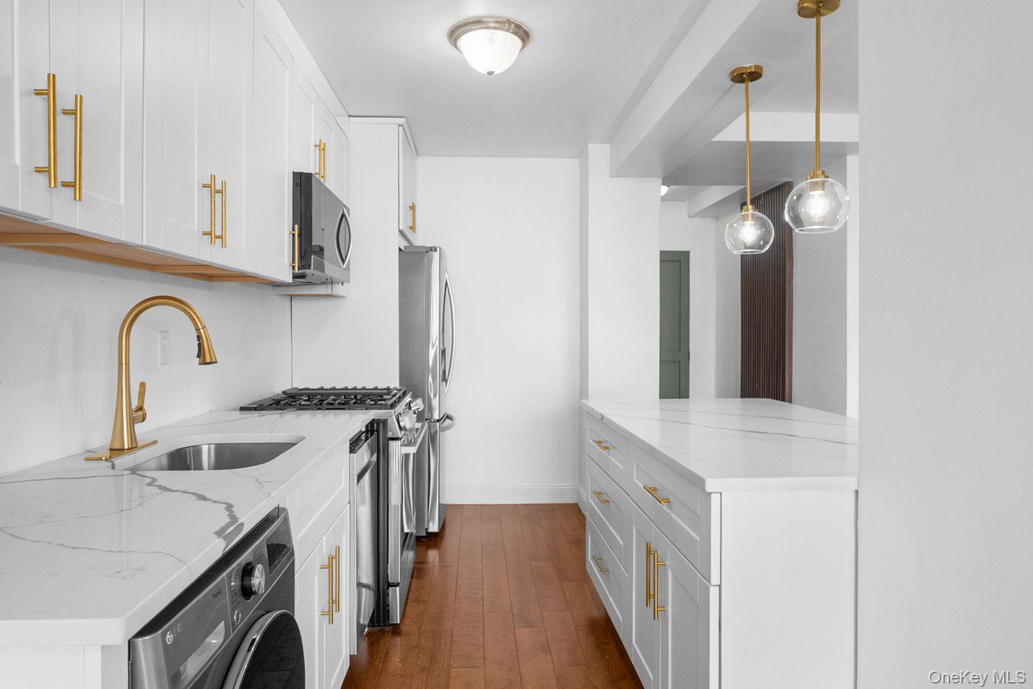 820 Boynton Ave Unit 11