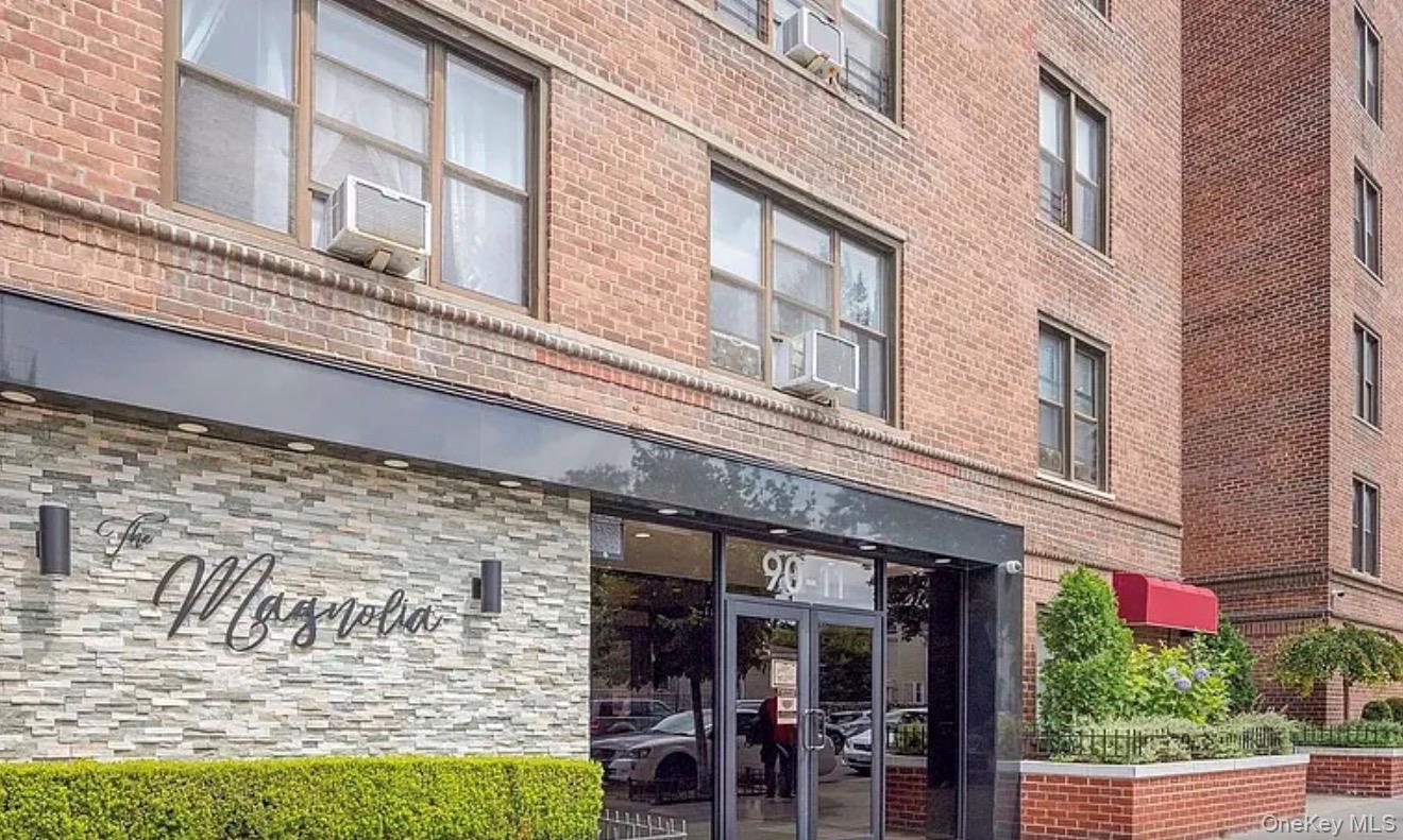 9011 35th Ave Unit 6R