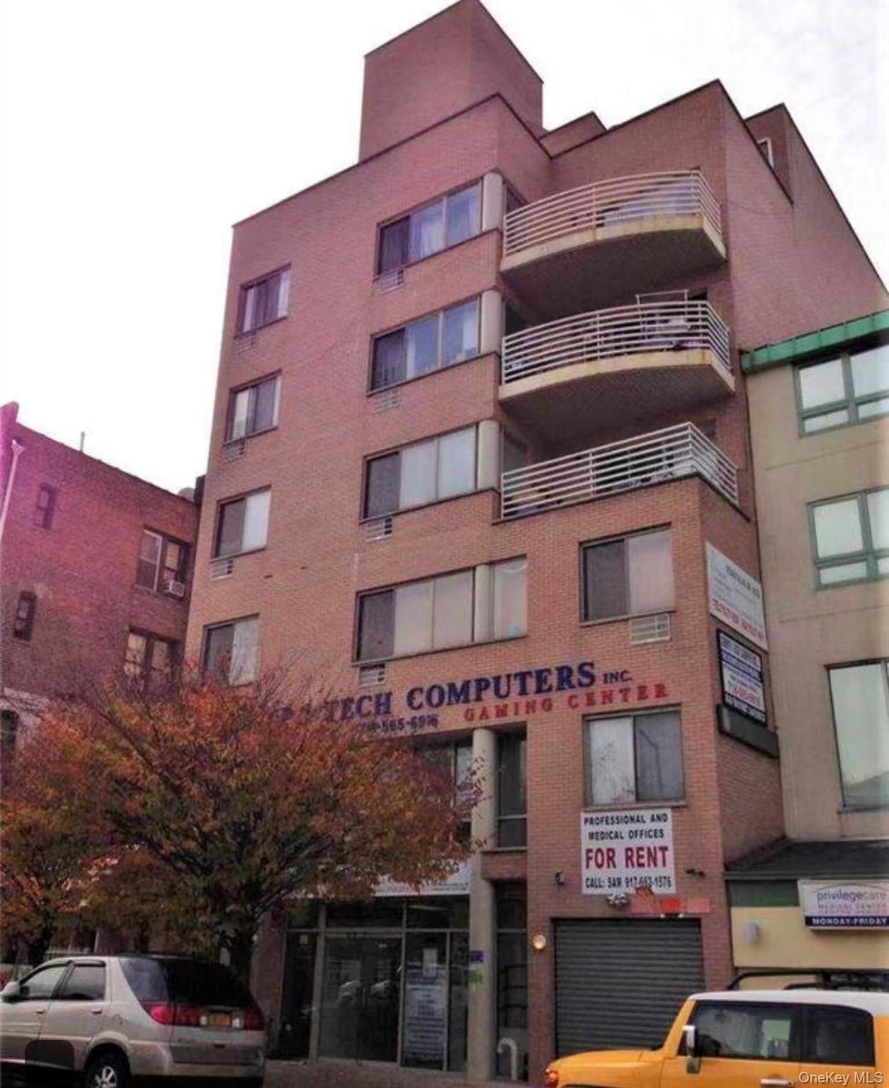 4024 76th St Unit 4A