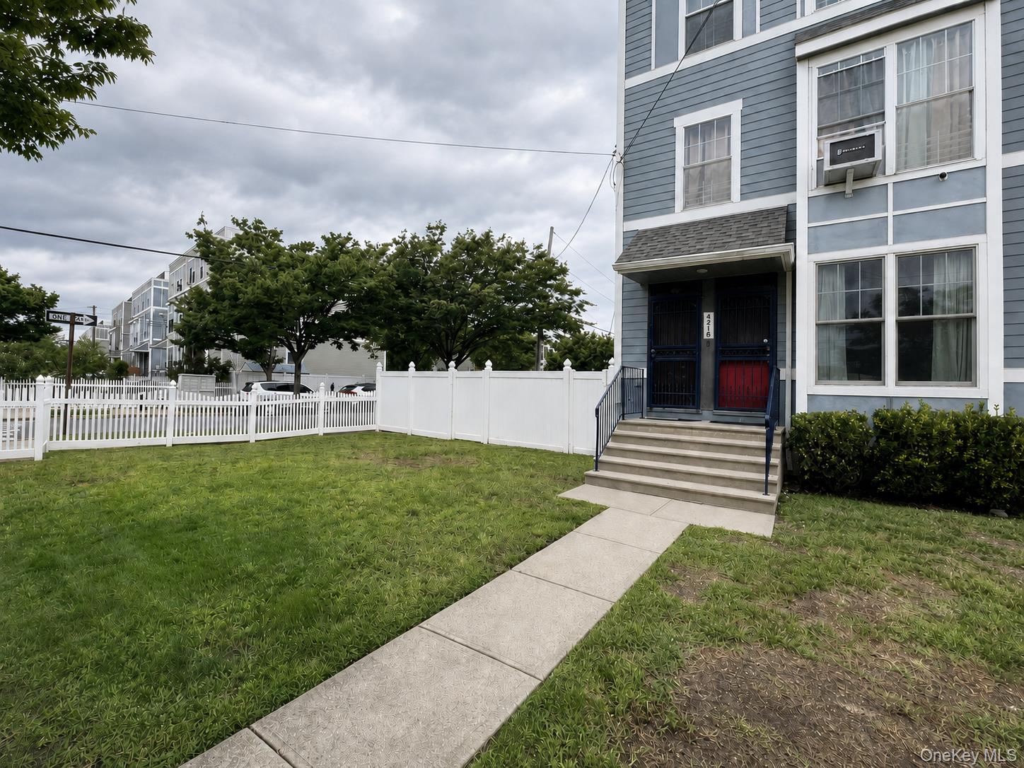 4216 Rockaway Beach Blvd Unit 1st