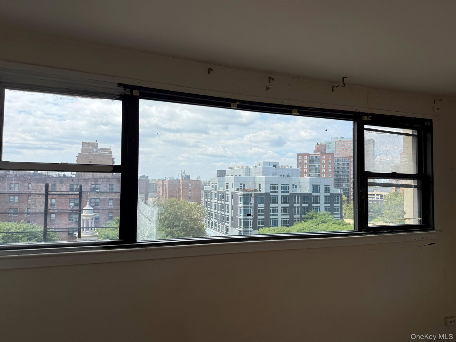 9822 63rd Dr Unit 7B