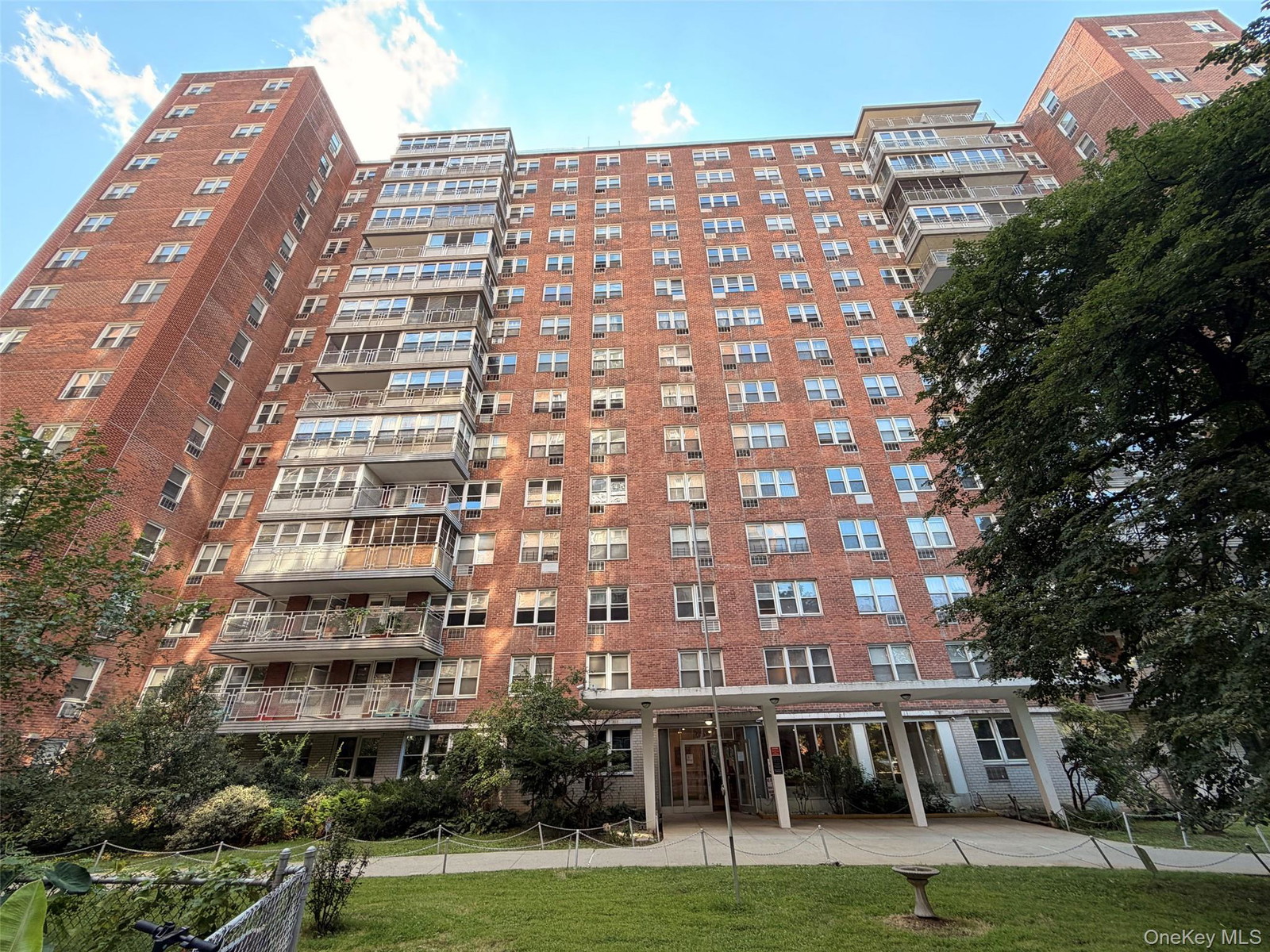 13810 Franklin Ave Unit 11B