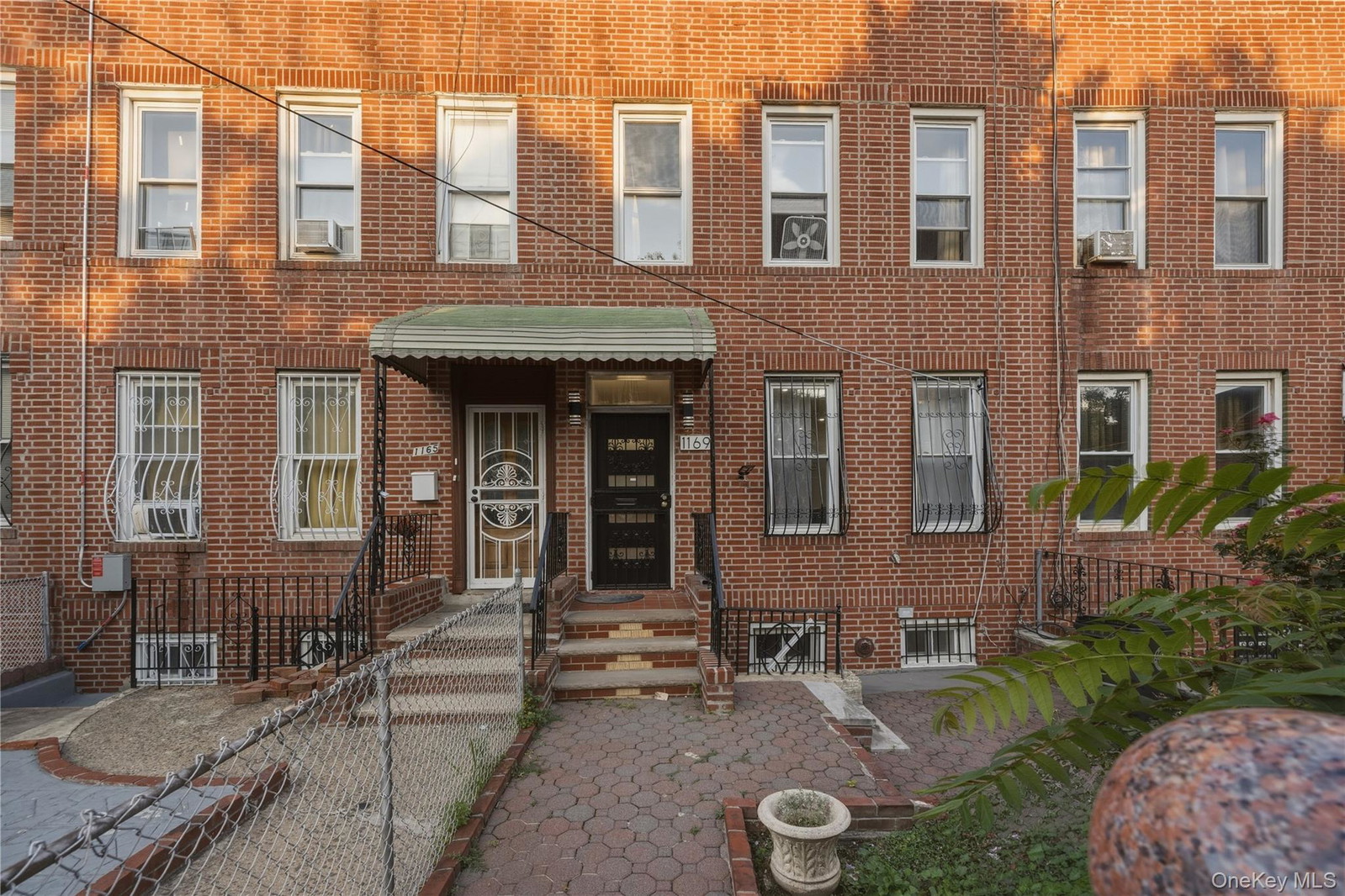 1169 Brooklyn Ave