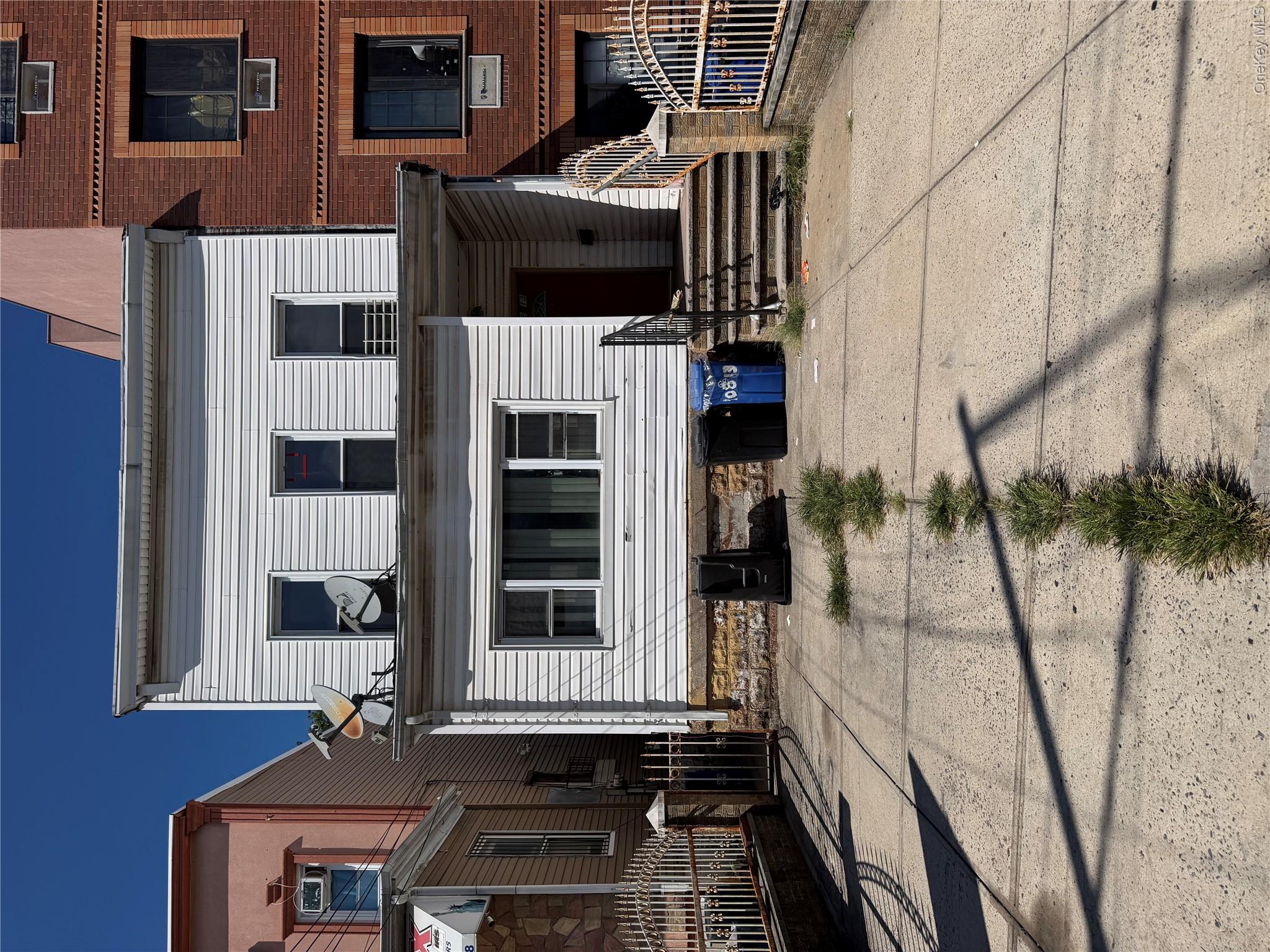 10813 37th Ave
