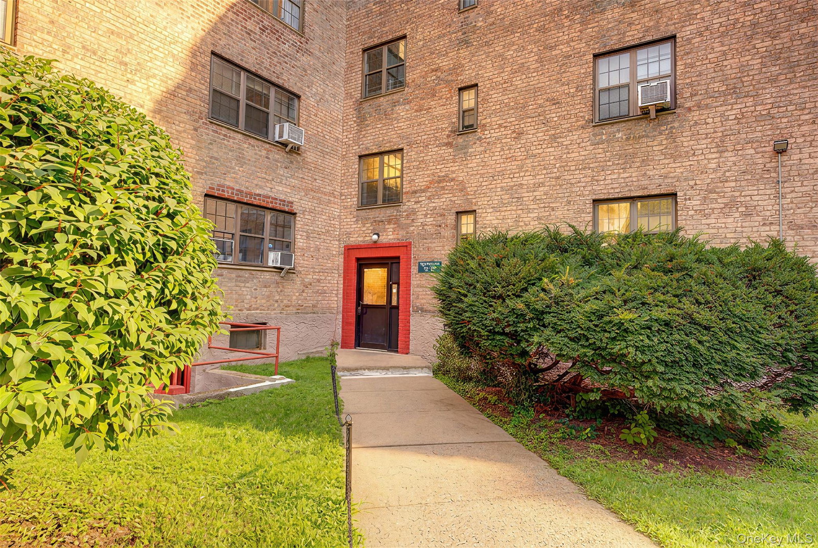 78-35 147th Street Unit 2E