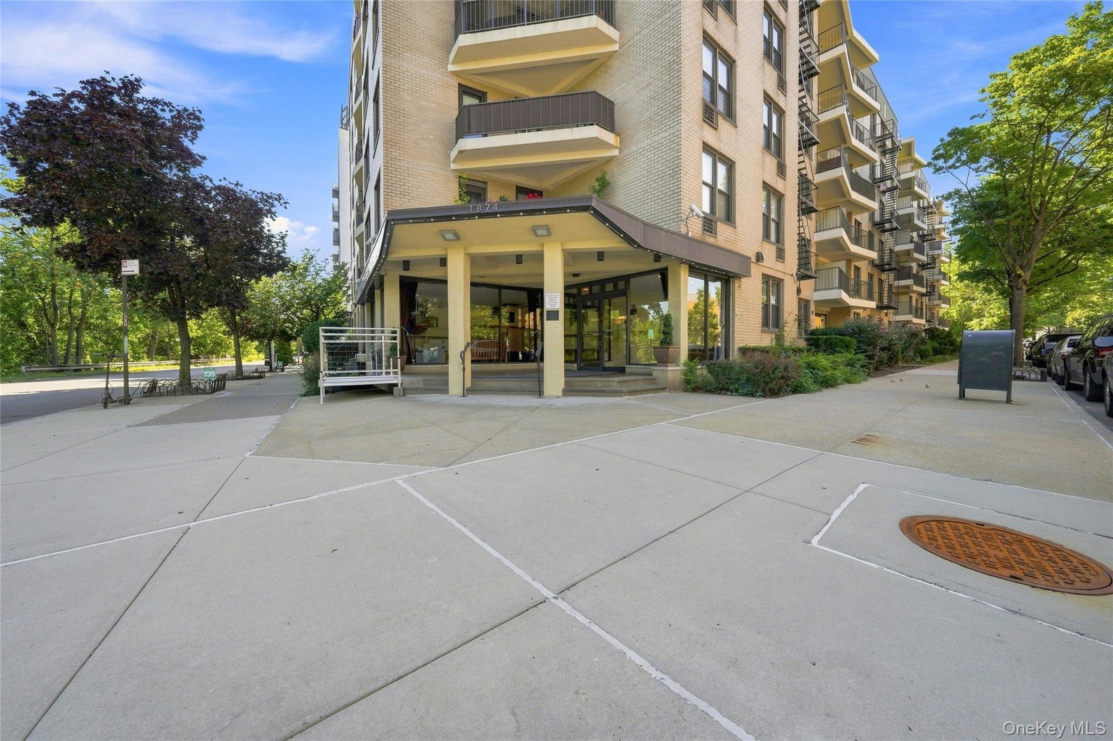 1874 Pelham Pkwy S Unit 2N