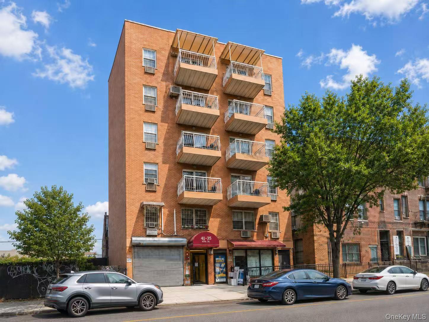 4135 67th St Unit 5C