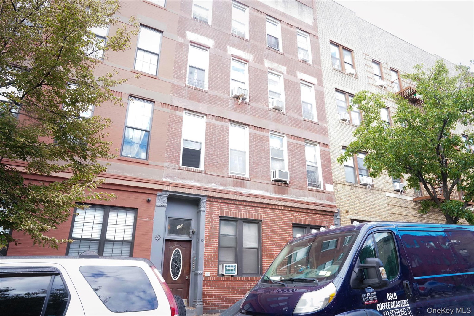 103 Greenpoint Ave