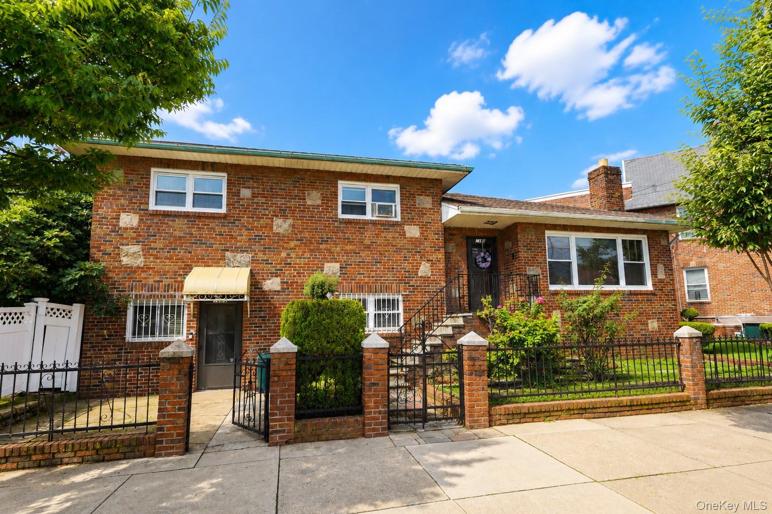 1960 Stillwell Ave