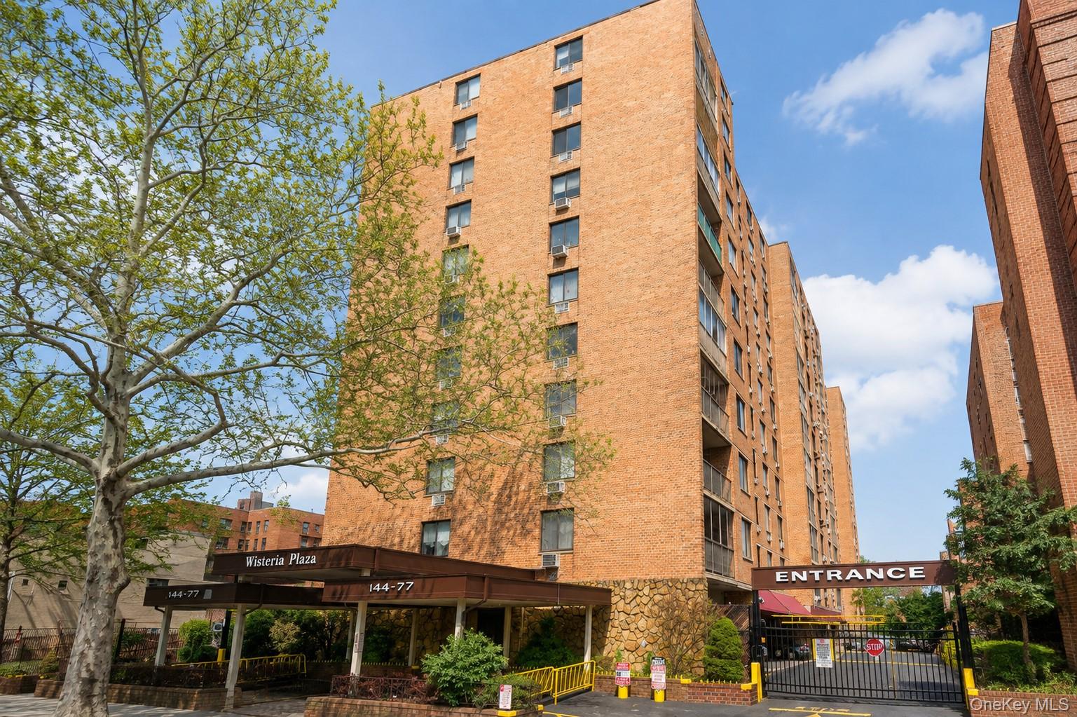 14477 Roosevelt Ave Unit 8G