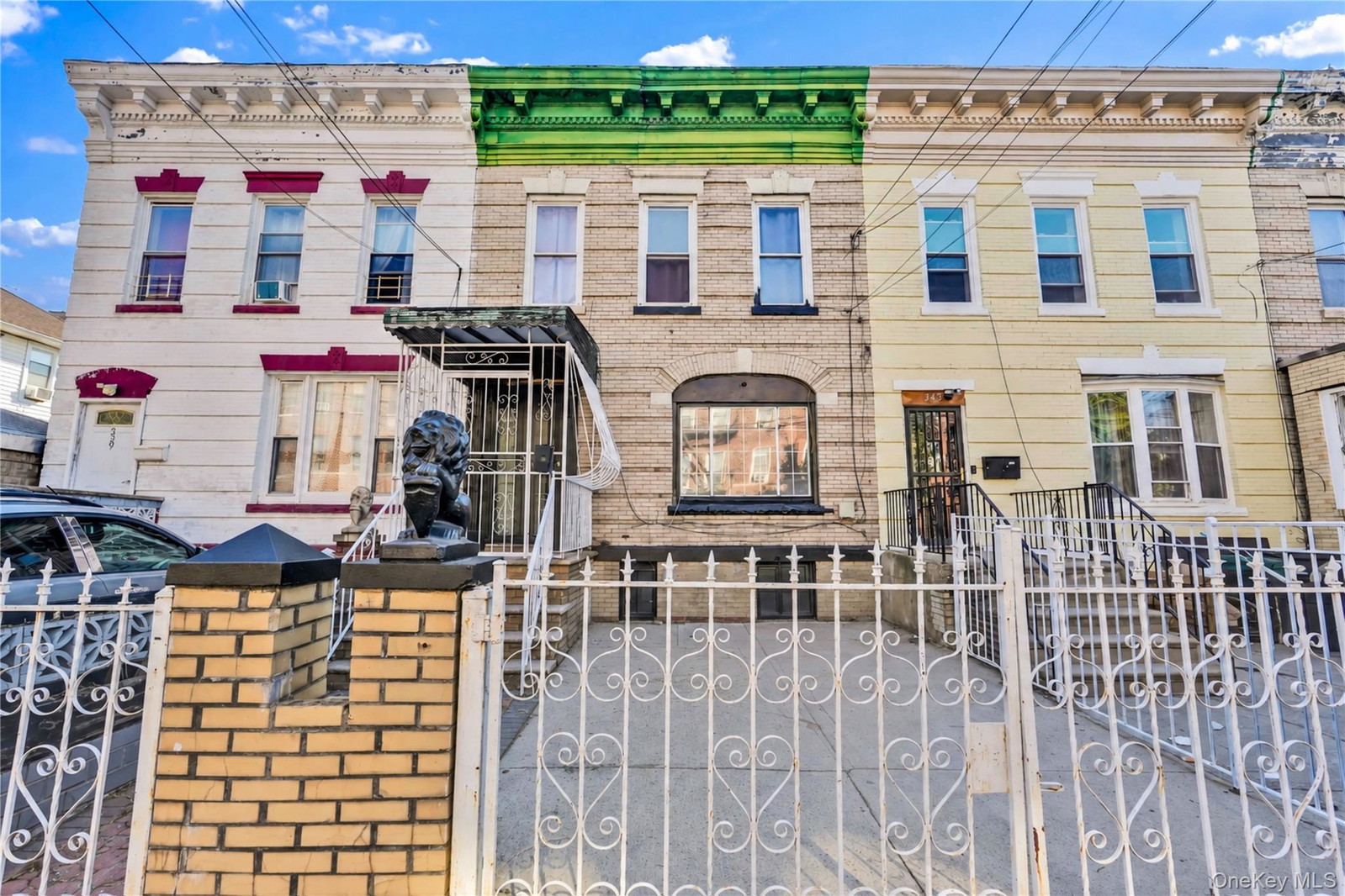 341 E 51st St