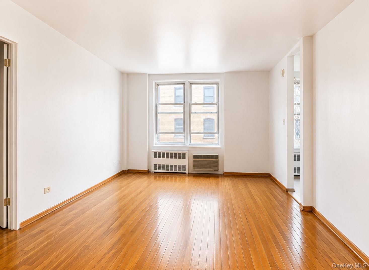1332 Metropolitan Ave