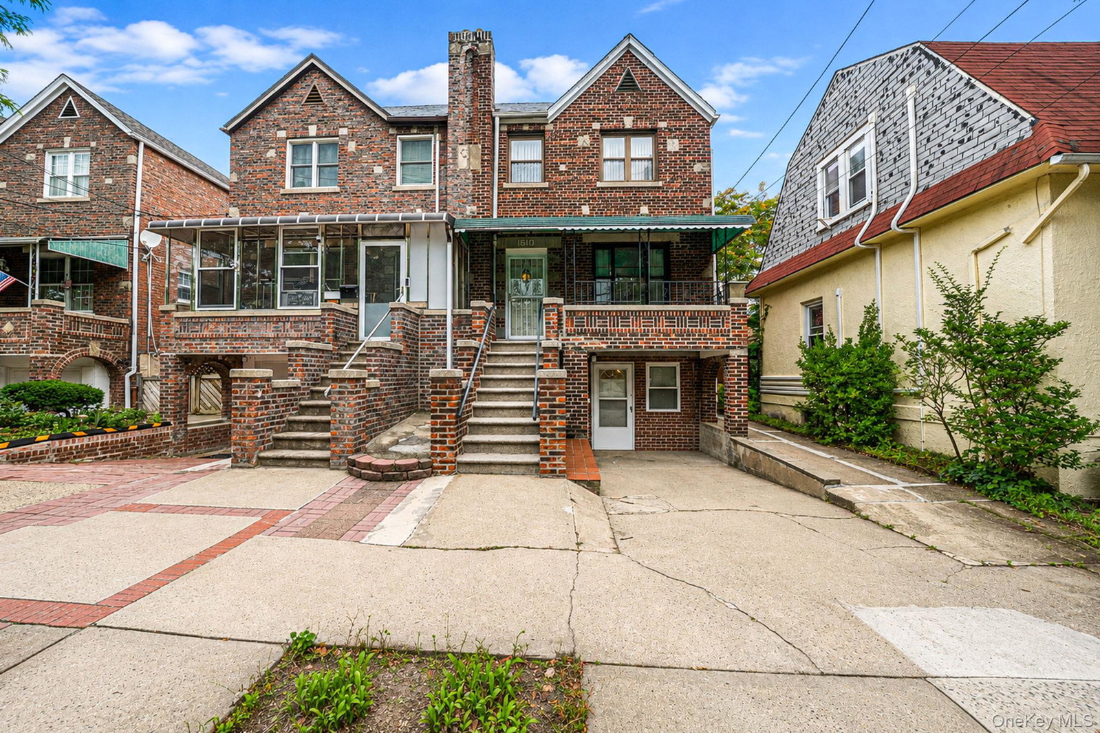 1610 Paulding Ave