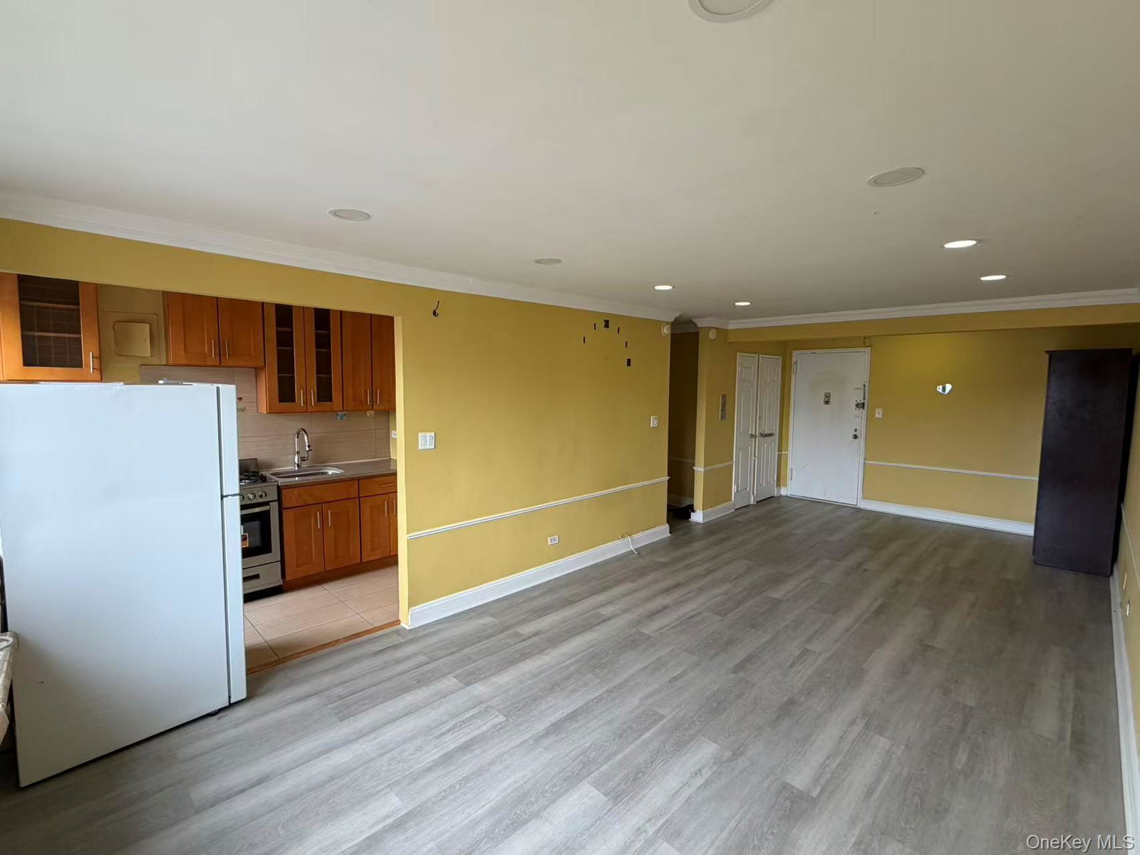 8345 Vietor Ave Unit 5D