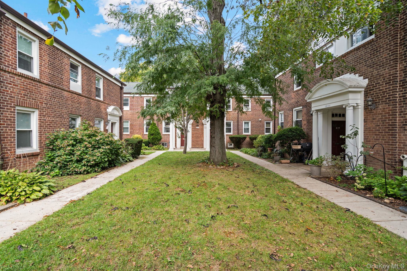 14749 Charter Rd Unit 21B