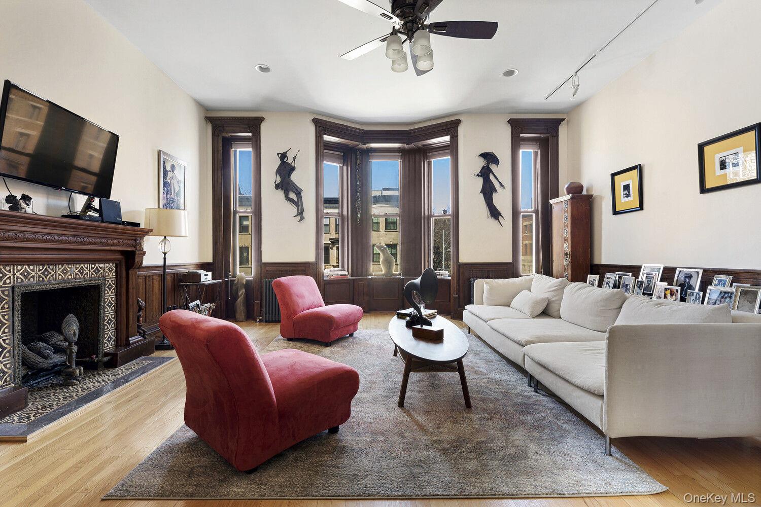 736 St Nicholas Avenue Unit 3
