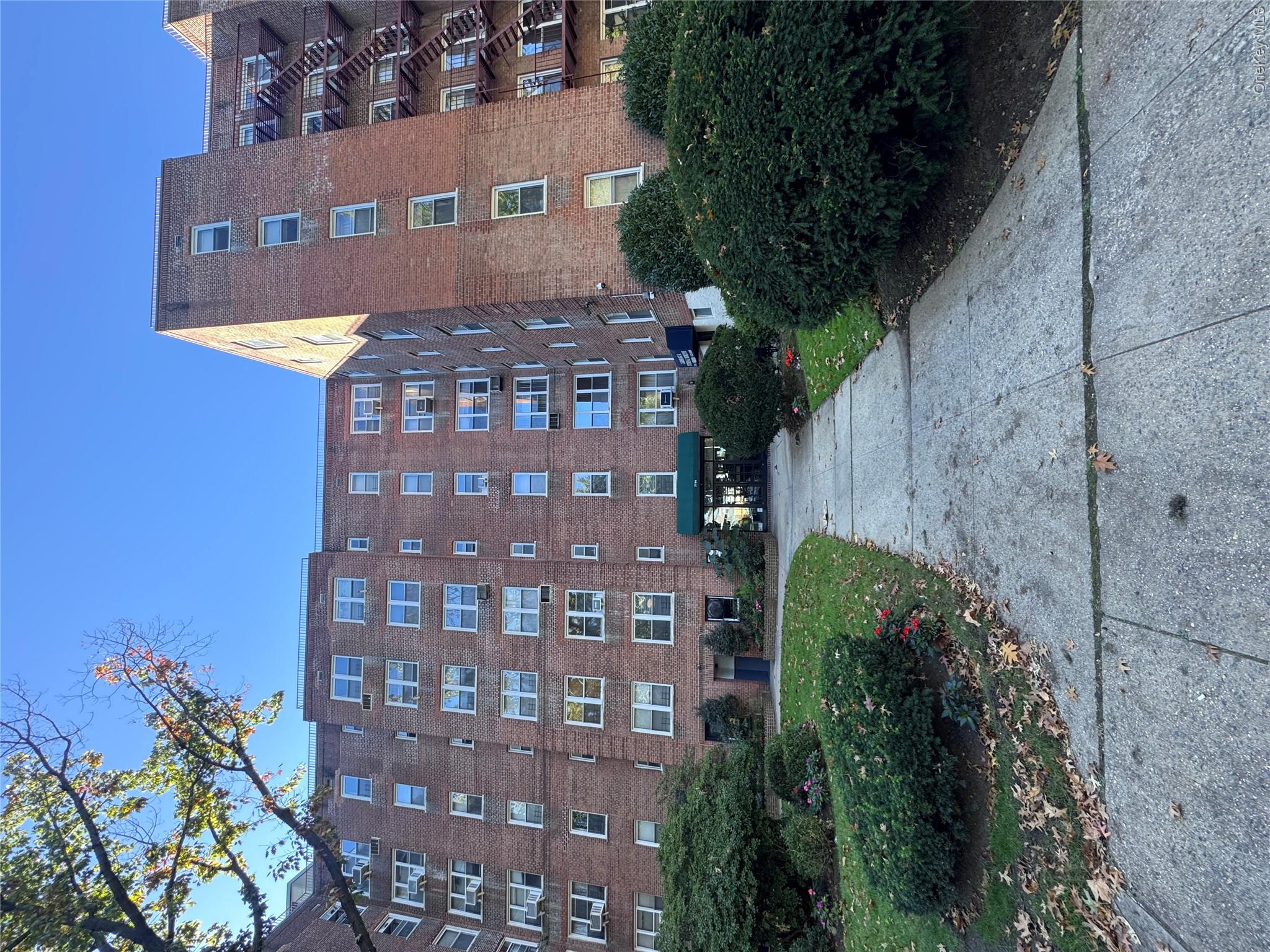 2704 Parsons Blvd Unit 2G