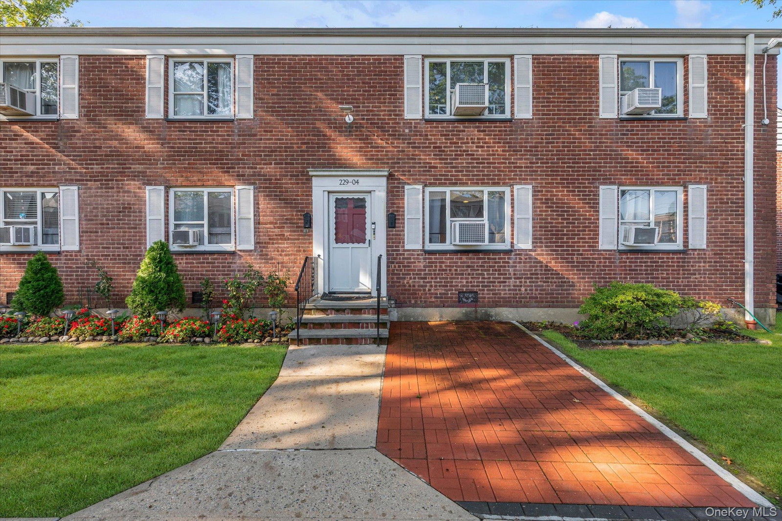 22904 Hillside Ave Unit 1st