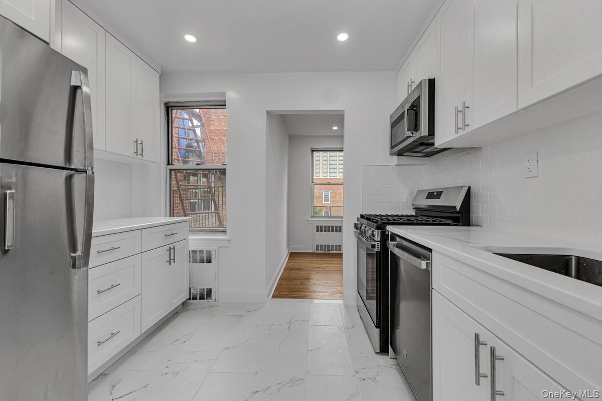 6535 Yellowstone Blvd Unit 6F