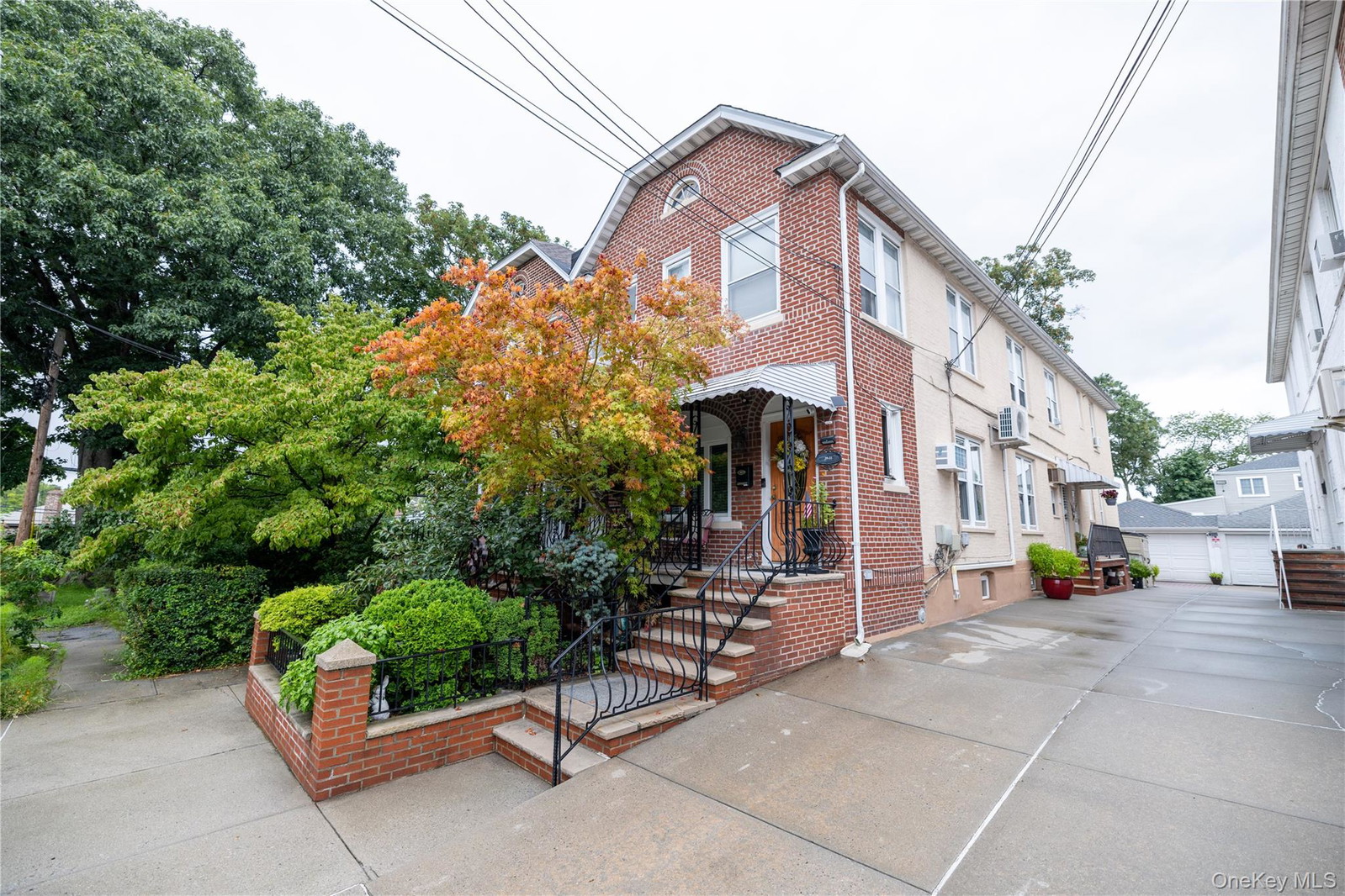 3931 201st St