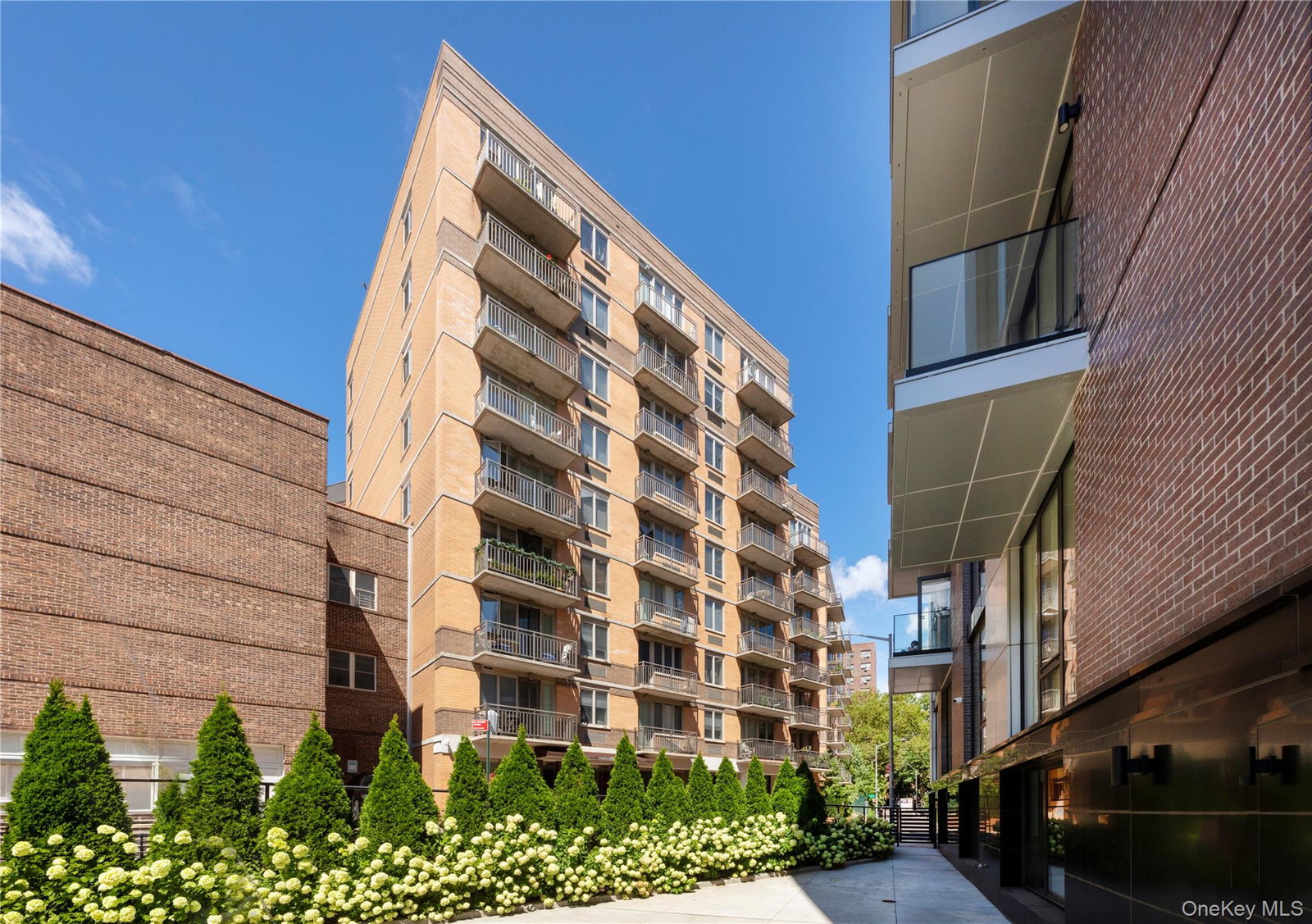 11611 Curzon Rd Unit 4C