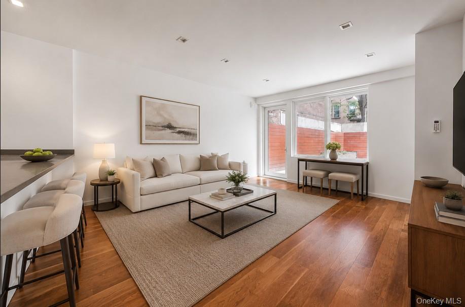 311 Hart St Unit 1B