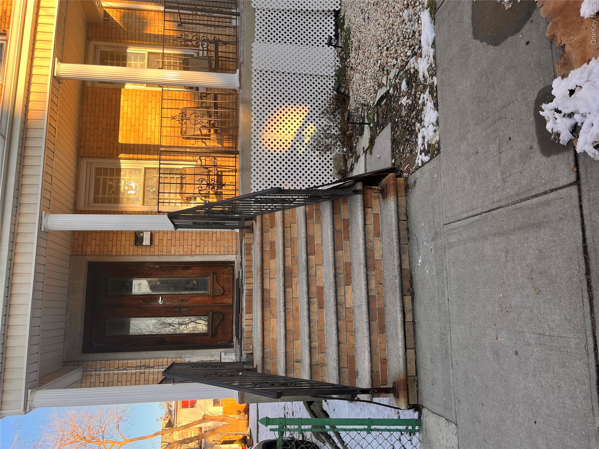 10517 170th St Unit 1