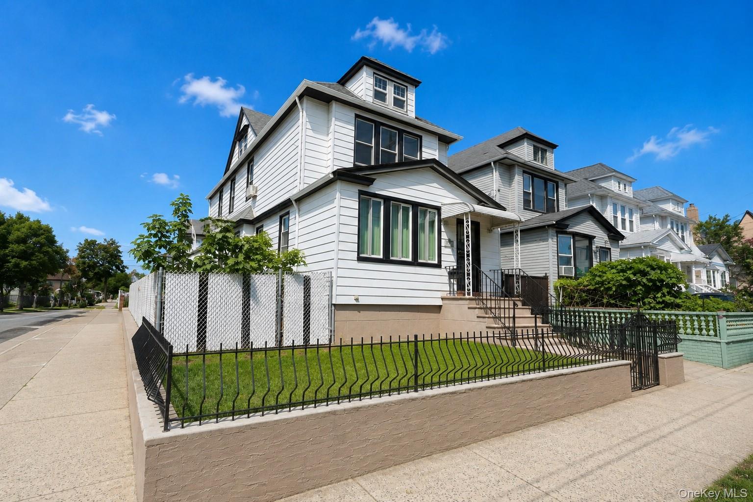 11705 111th Ave