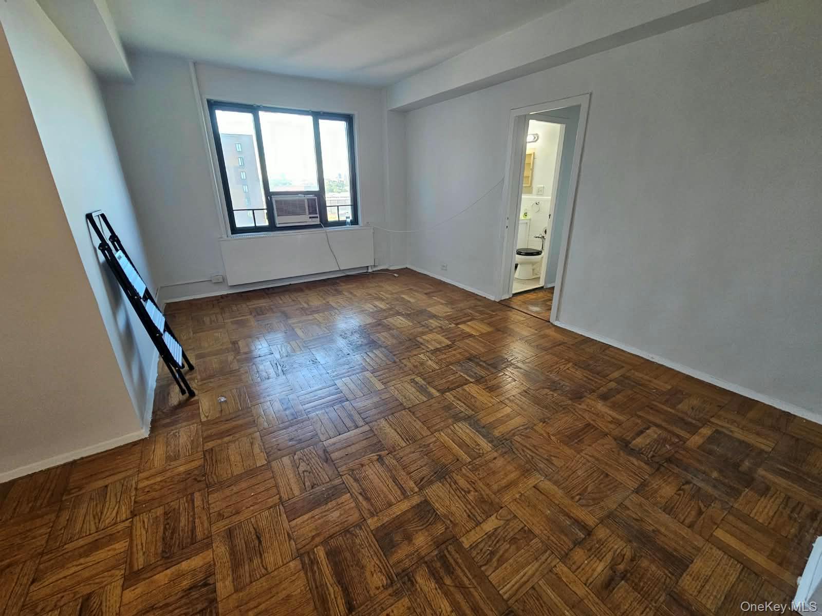 1507 Metropolitan Ave Unit 10E