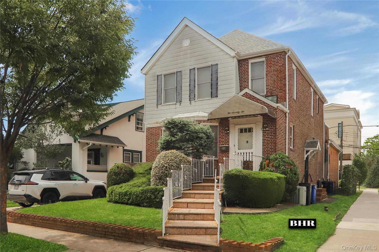 272 Exeter St