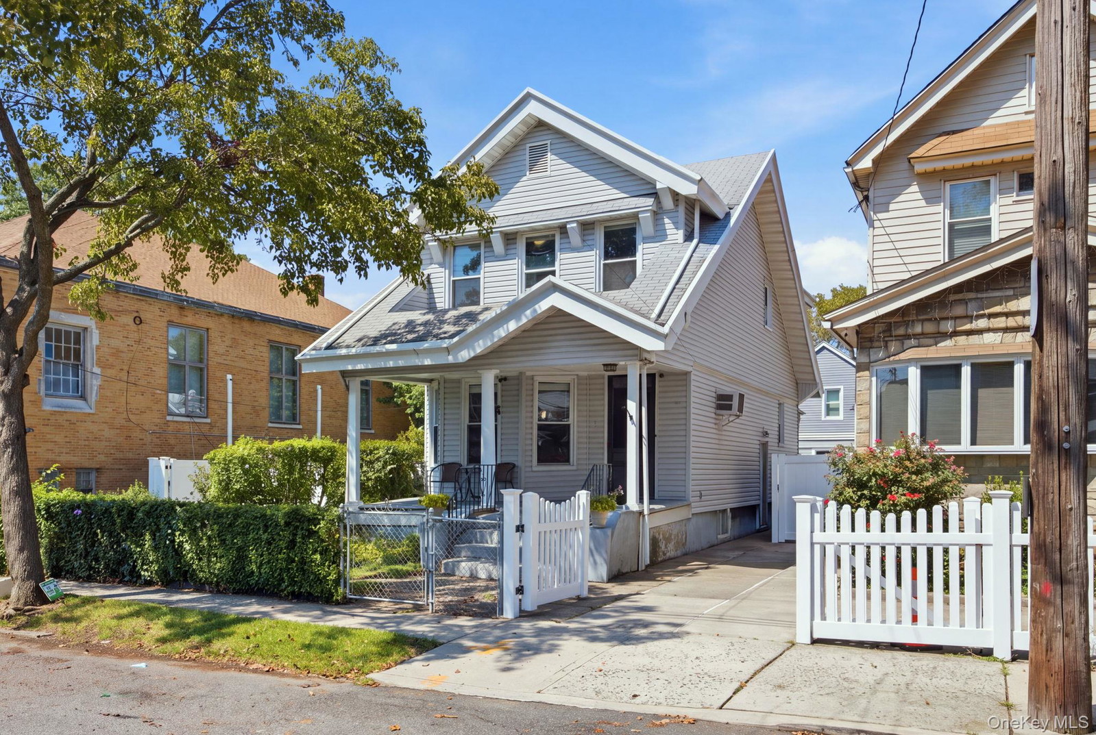 9327 92nd Ave