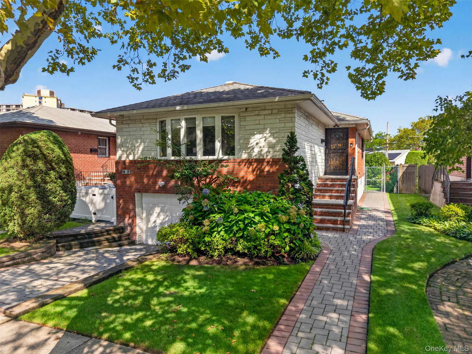 2615 Clearview Expy