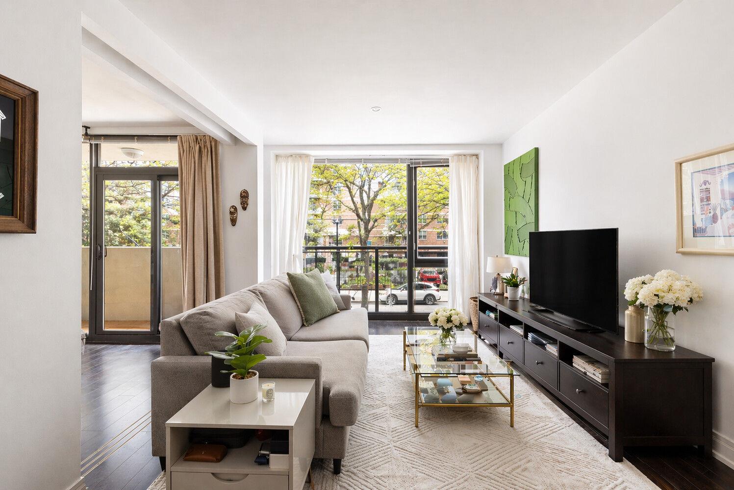 29 Montrose Ave Unit 2A