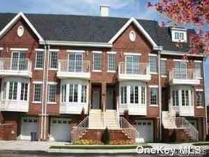 330 Soundview Ln