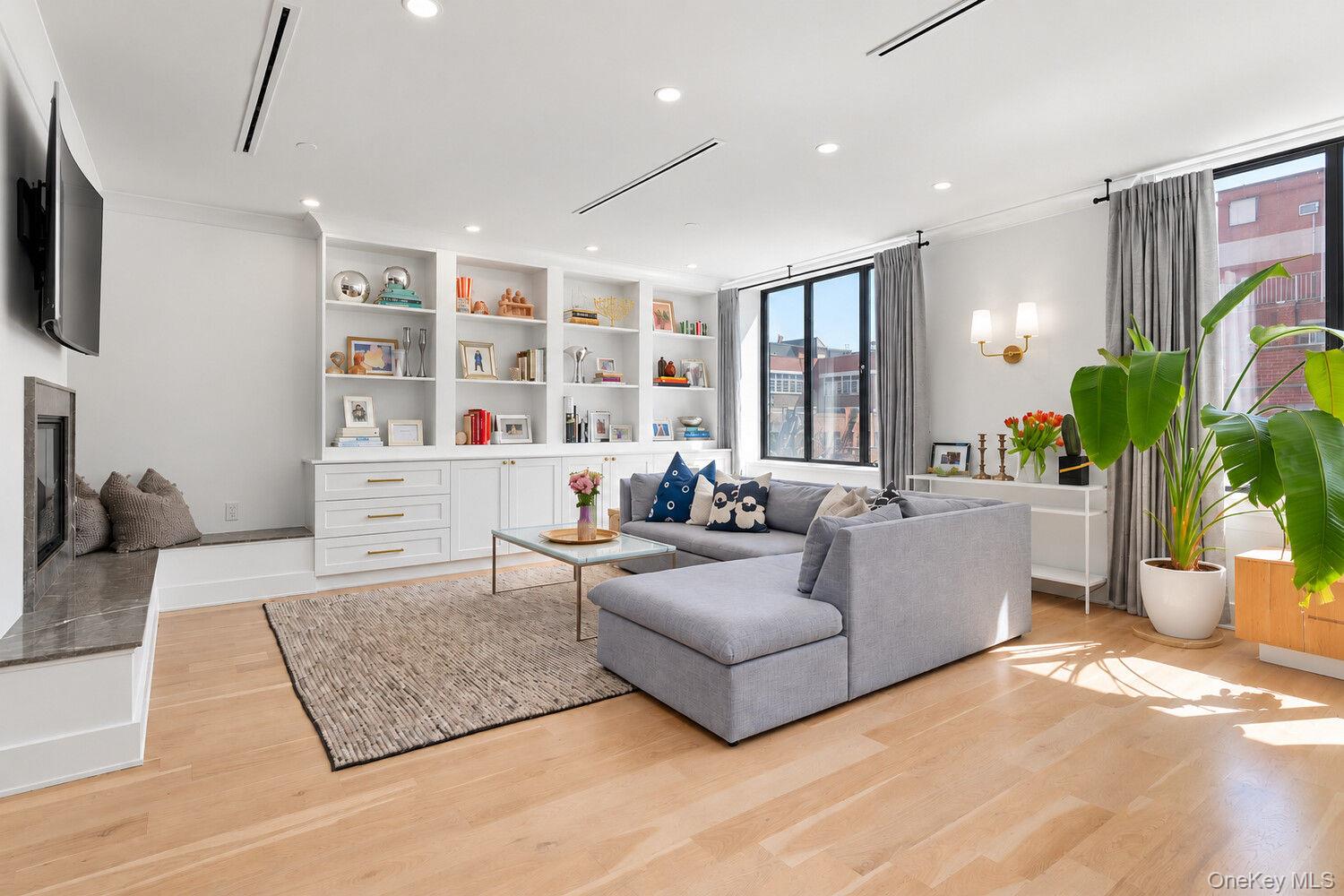 109 Norfolk Street Unit Unit