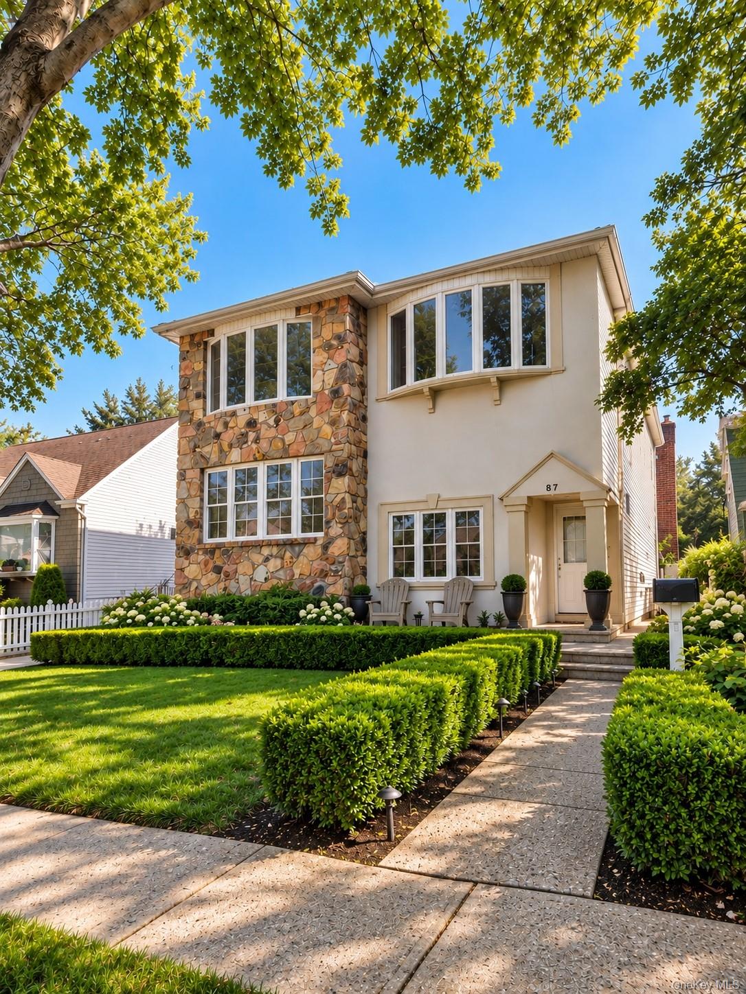 87 Sterling Ave