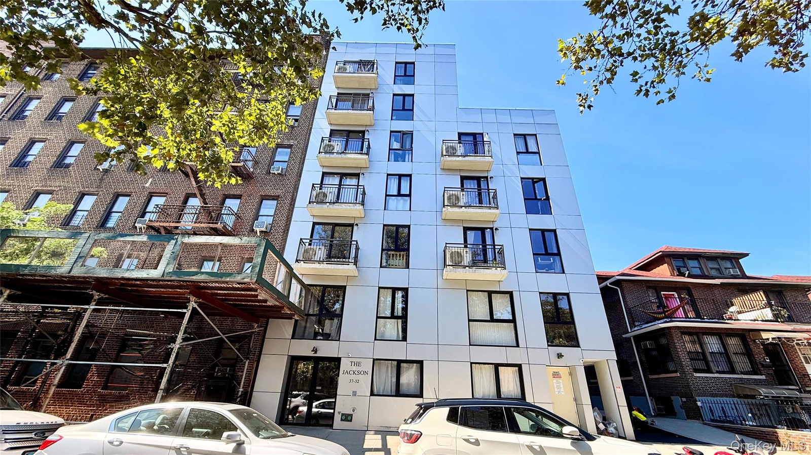3732 89th St Unit 4D
