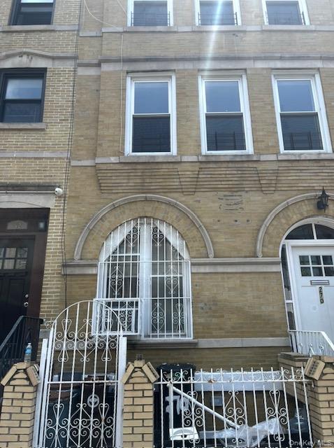 270 Sumpter St Unit 2