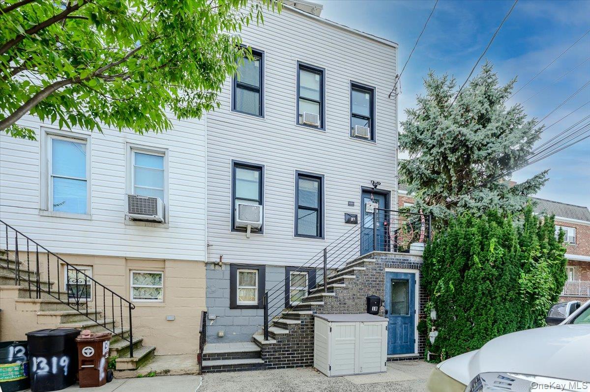 1321 Balcom Ave Unit 1