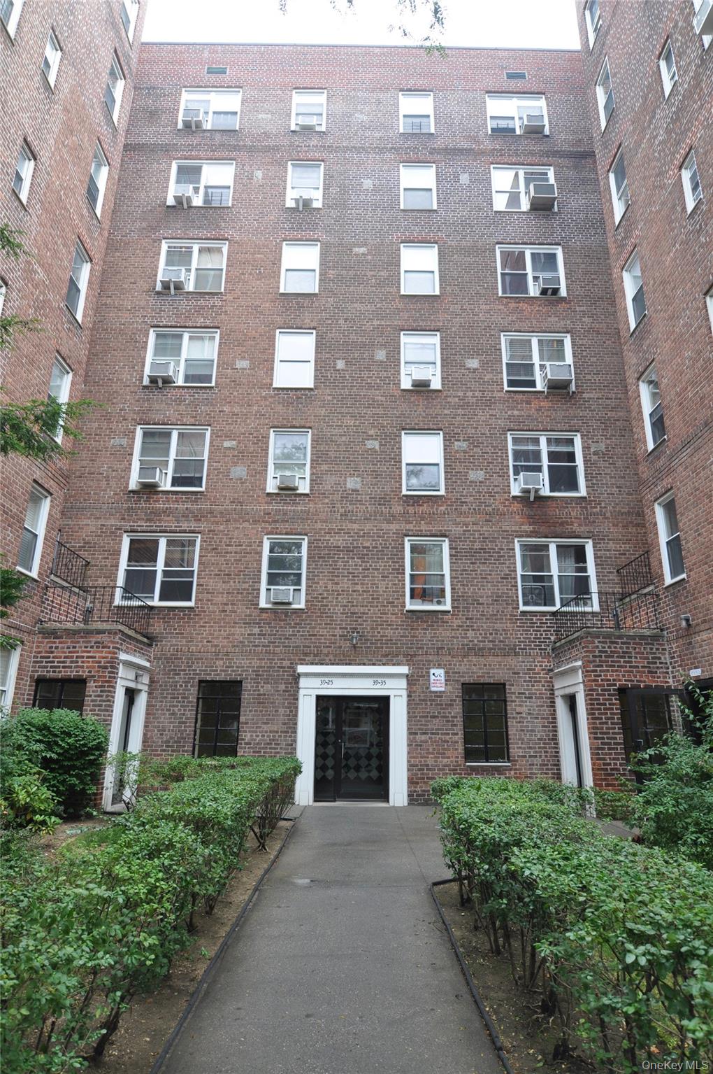 3935 51st St Unit 6E
