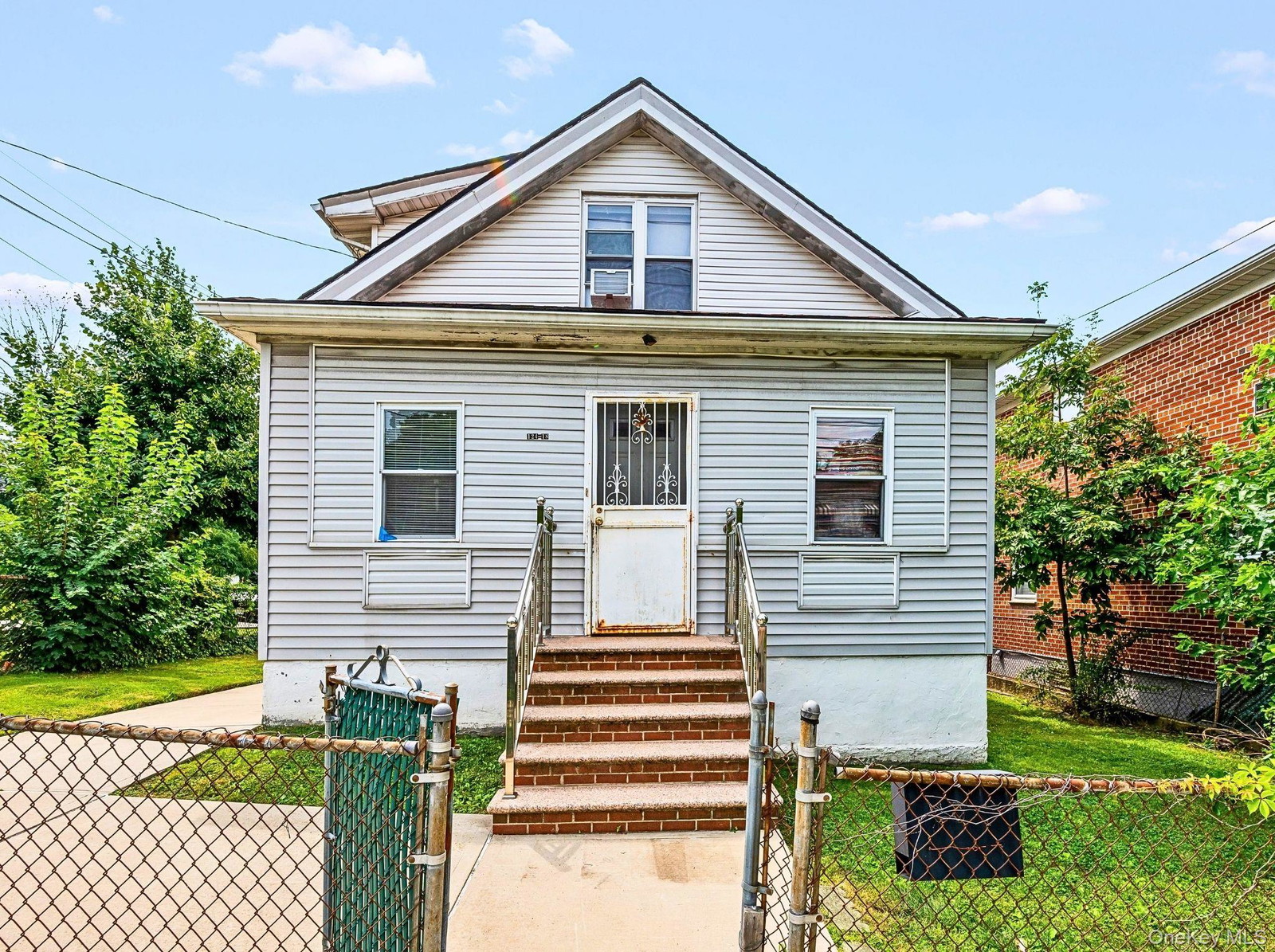 12418 7th Ave