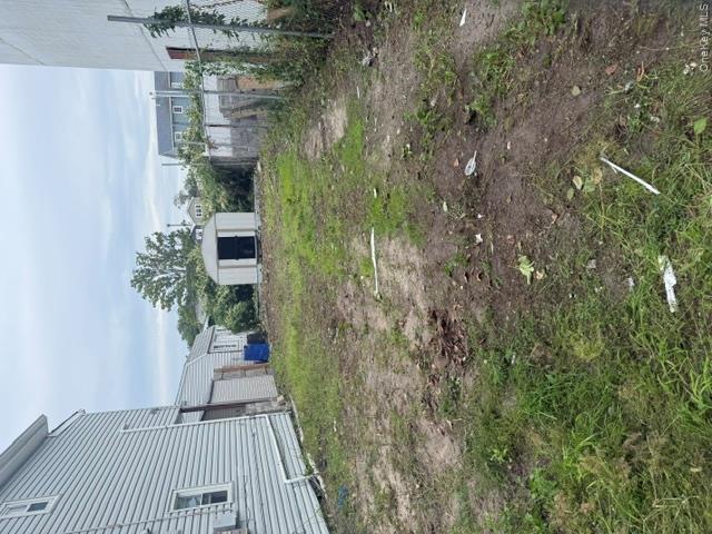 810 Cross Bay Blvd