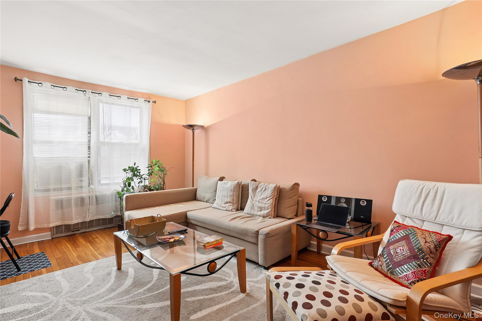 3326 92nd St Unit 6R