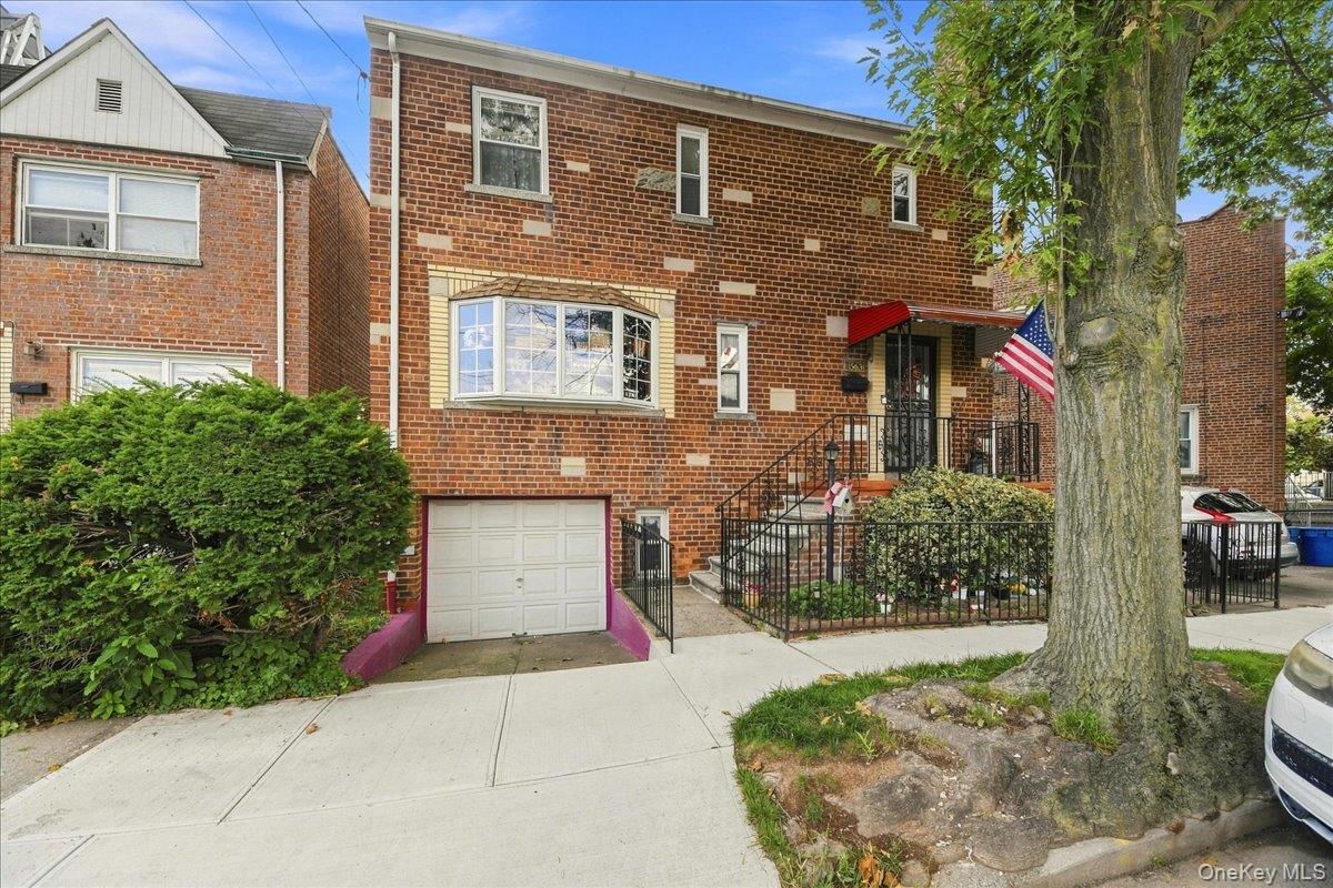 1563 Merry Ave